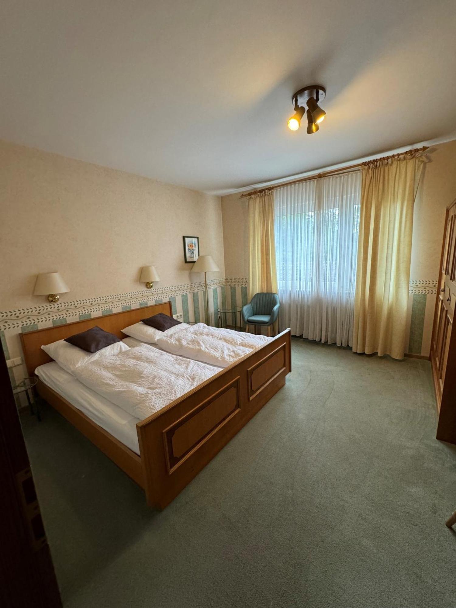 Hotel Zur Muehle Изерлон Стая снимка